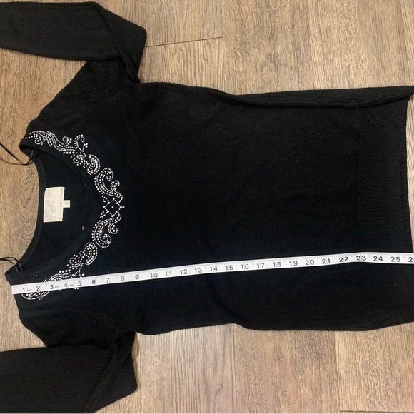 Debbie Morgan Women's Size Small Black V Neck Rhinestone Sweater - Picture 5 of 10